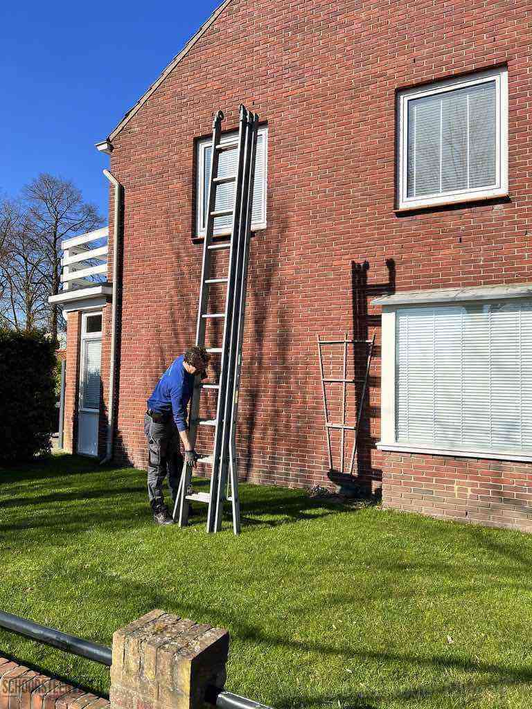 Nijmegen schoorsteenveger huis ladder